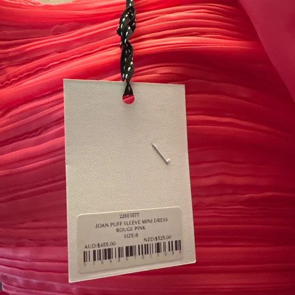 Dress - Picture 4 of 4